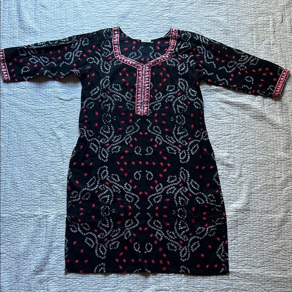 Dresses & Skirts - Vintage Funky Patterned Embroidered Dress w/ Sequins and beaded detailing
